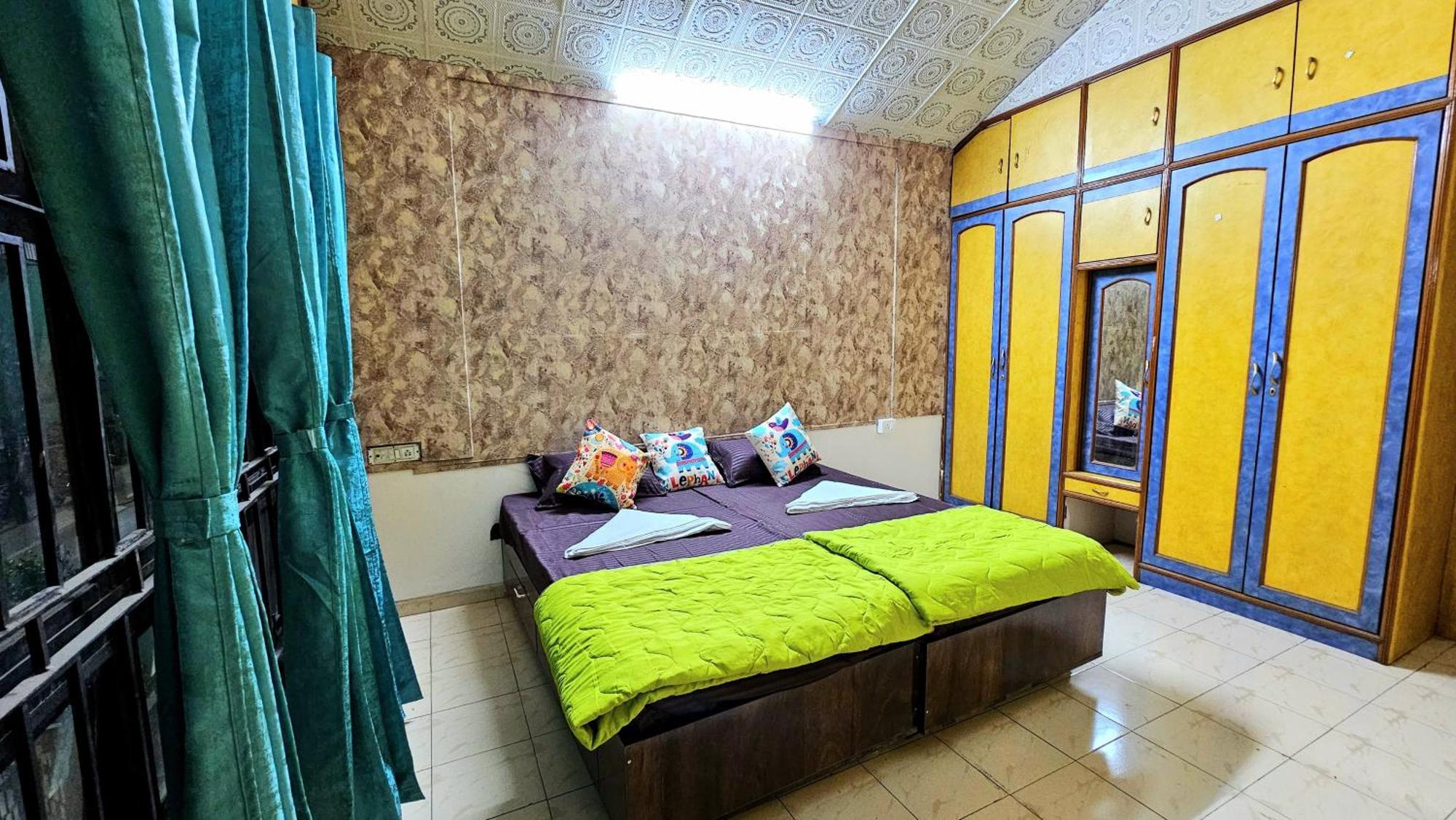 Elephant House - Boutique Hostel & Cowork Meribel Village Luaran gambar
